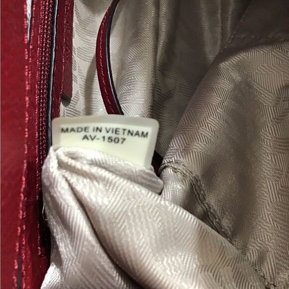 Michael Kors Red Pebble Leather Shoulder Crossbody Bag - Picture 9 of 10